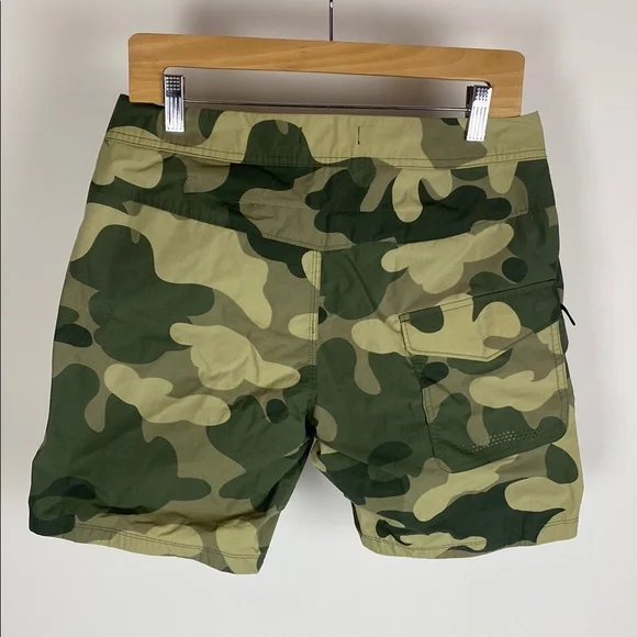 Holden Green Camouflage swim Shorts Men’s Size 30